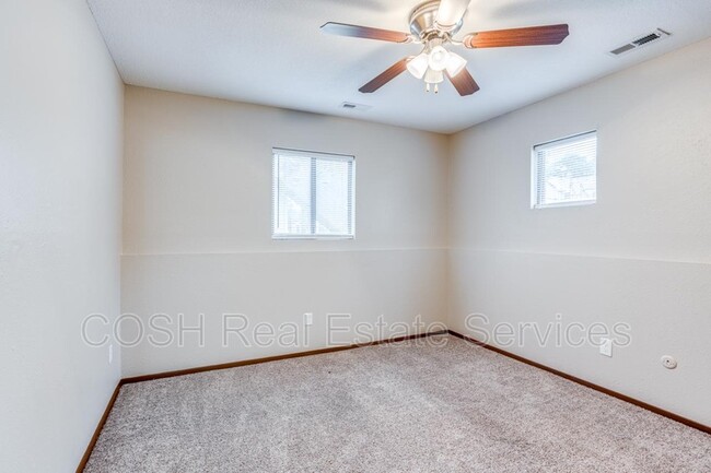 Building Photo - 307 S Seneca St