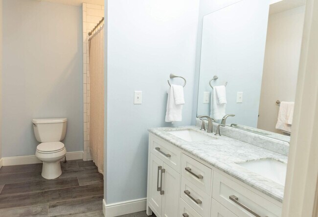 Building Photo - 8212 Bennett Rd