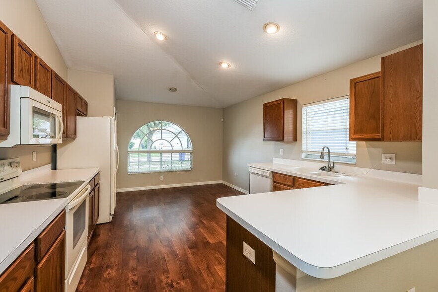 Building Photo - 11113 Lake Lanier Dr