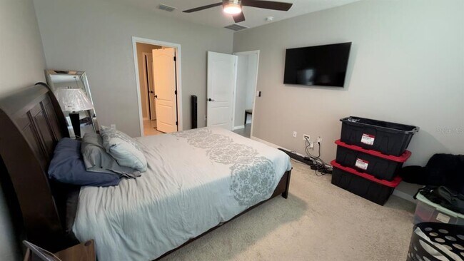 Building Photo - 1583 Barberry Dr