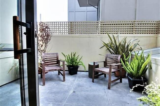 Building Photo - 125 Gilbert St