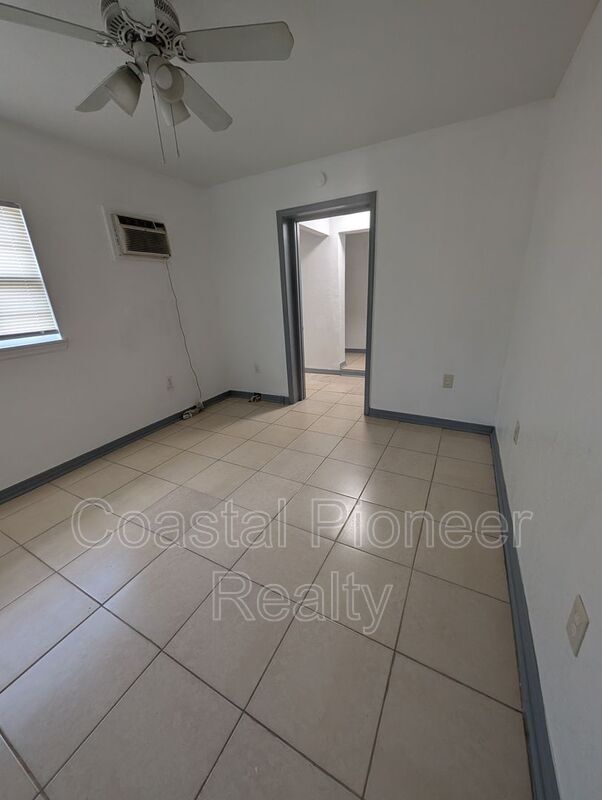 Building Photo - 3721 N Whittier St