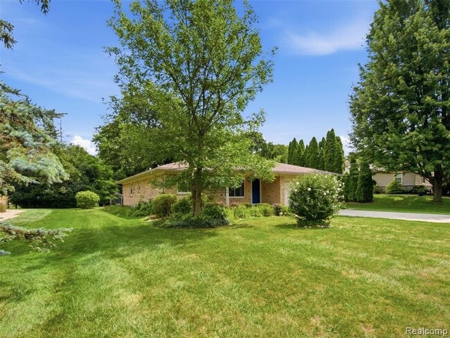 Building Photo - 2387 Sanders Pl