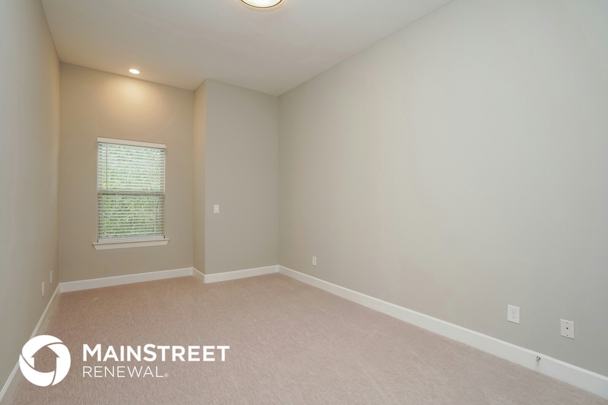 Building Photo - 5117 Royal Heath Dr