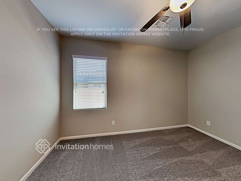 Building Photo - 26223 N 121st Ave