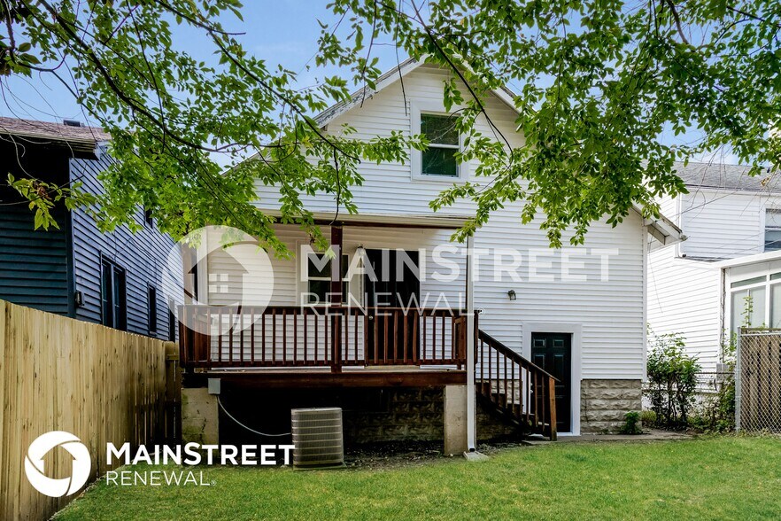 Building Photo - 247 Cecil Ave