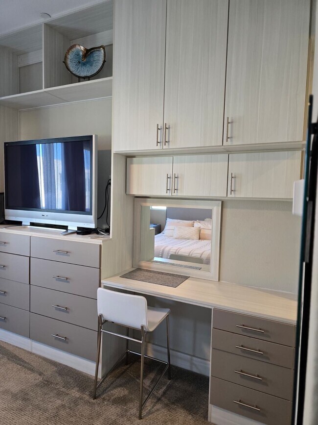 Building Photo - 11272 Gravitation Dr