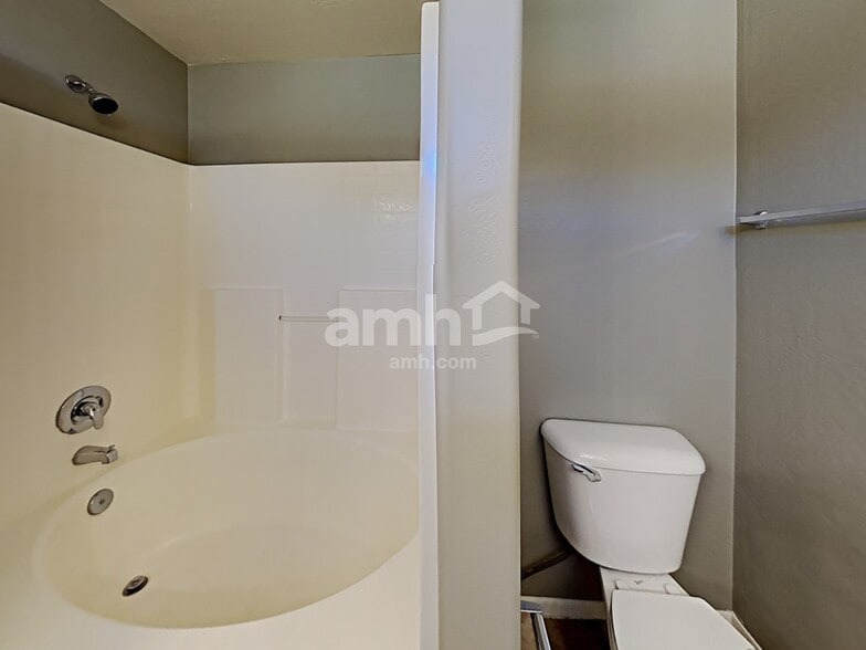 Building Photo - 14832 N 124th Ln