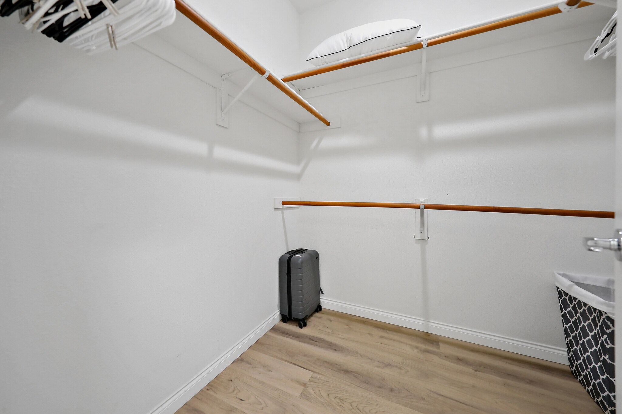 Building Photo - 76747 Minaret Way