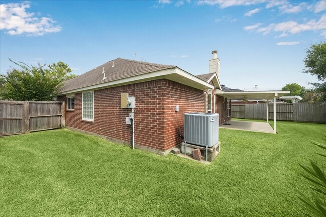 Building Photo - 13622 Apple Knoll Ct