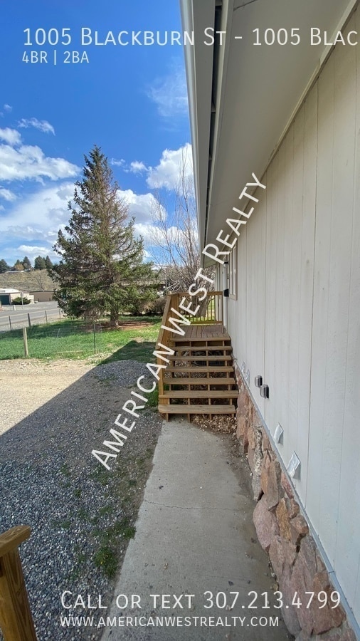 Building Photo - 1005 Blackburn St