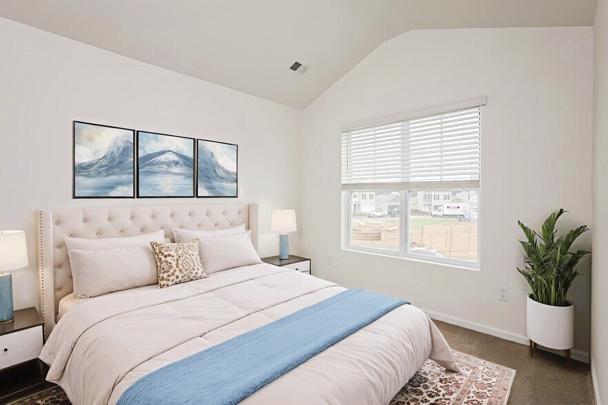 Building Photo - 102 Striker Rd