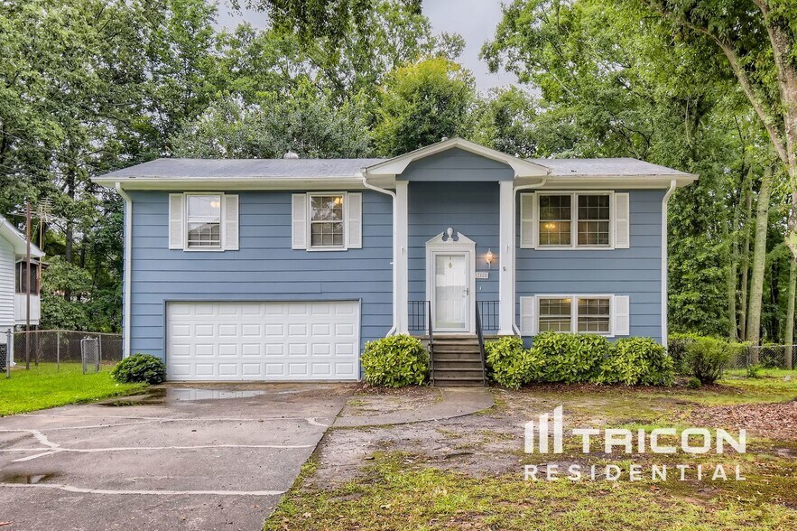 Building Photo - 3520 Rockfort Dr