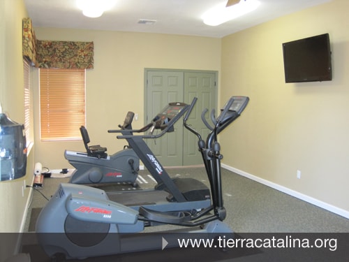 Building Photo - 6460 N Tierra de las Catalinas