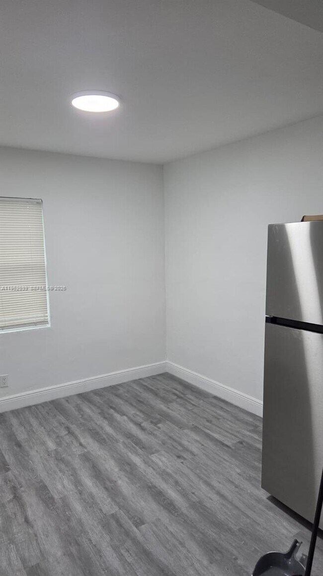 Building Photo - 855 NW 3rd Terrace