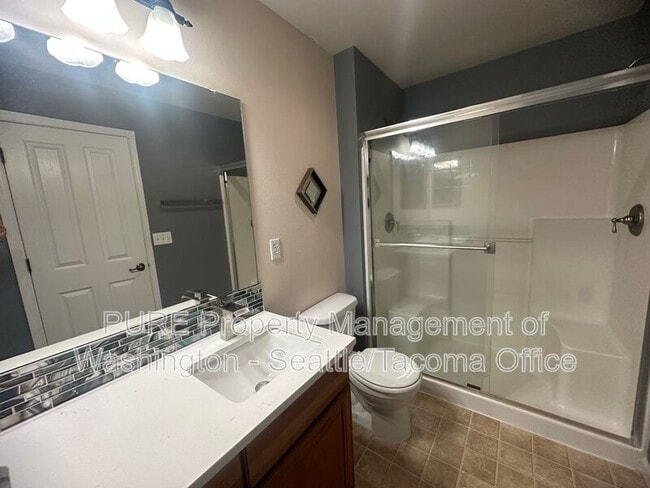 Building Photo - 2327 S I St