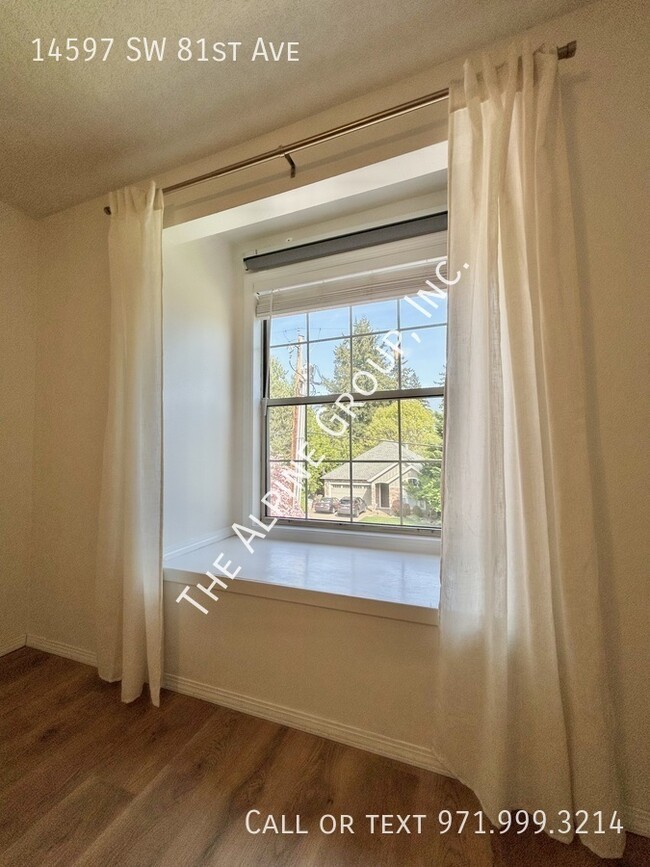 Building Photo - 14597 SW 81st Ave