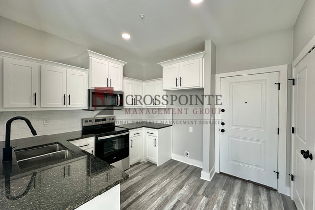 Building Photo - 1 Bedroom Loft at The Cannery! Tour Today!