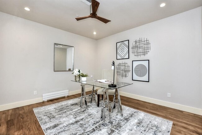 Building Photo - 1529 Barton Springs Rd