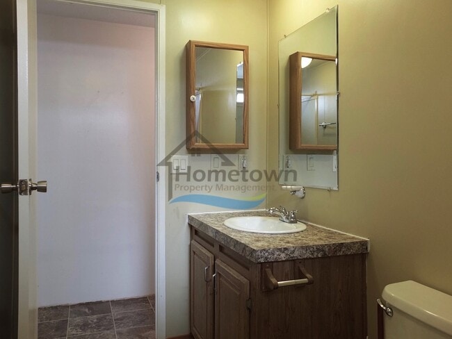 Building Photo - 2 Bed 1 Bath Mobile with Fenced Yard and Storage Shed!