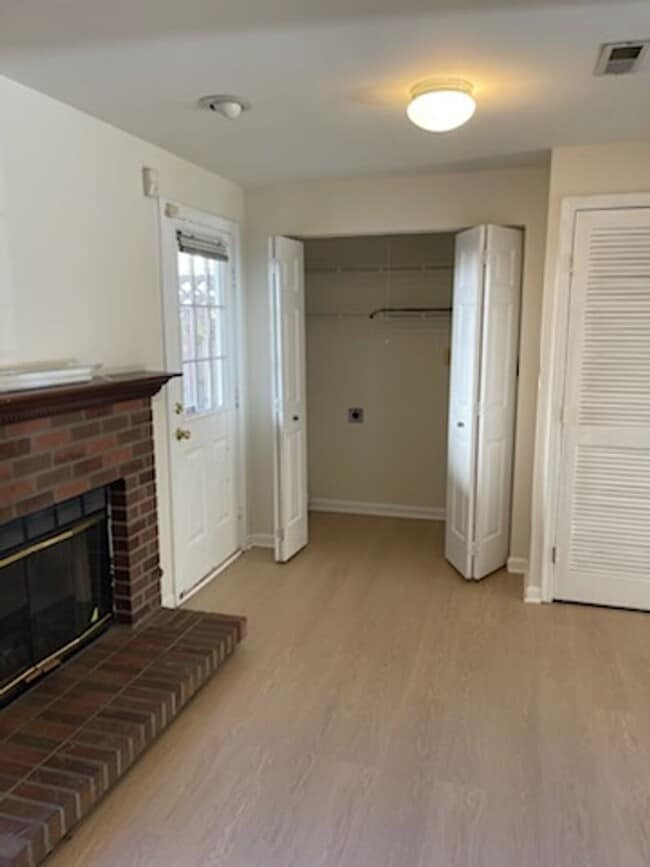 Building Photo - 4136 Hummel Way