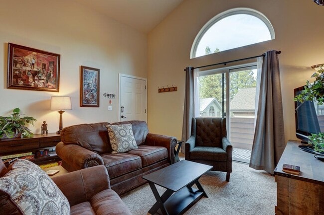 Building Photo - 56858 Enterprise Dr