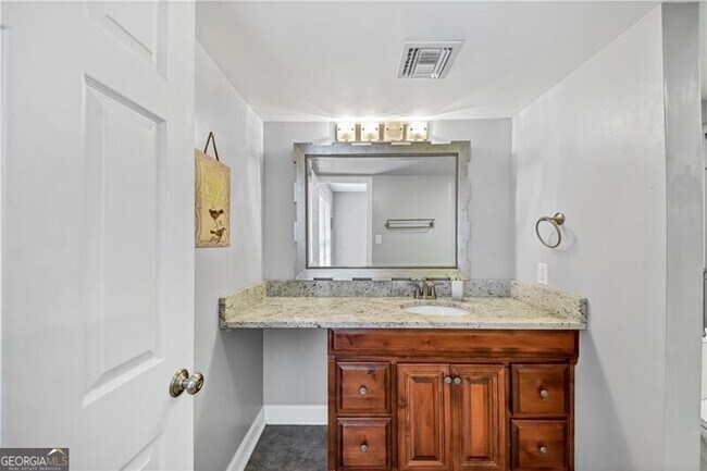 Building Photo - 49 La Rue Pl NW