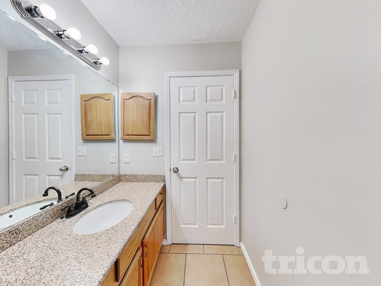 Building Photo - 3076 Cascades Trail SE