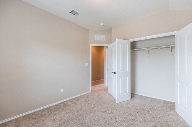 Building Photo - 12939 Texas Gold