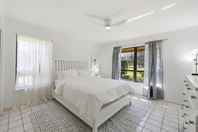 Building Photo - 3 Old Fence Rd