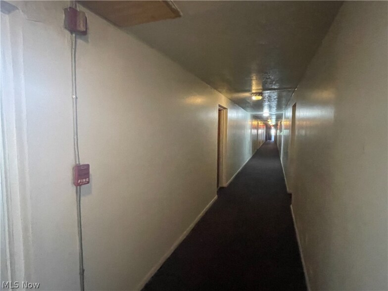 Building Photo - 1867 N Taylor Rd