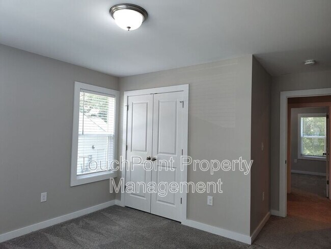 Building Photo - 4525 Lindsay Ln