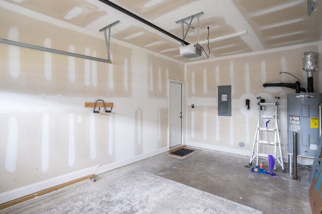 Building Photo - 202 N Stingray Ln