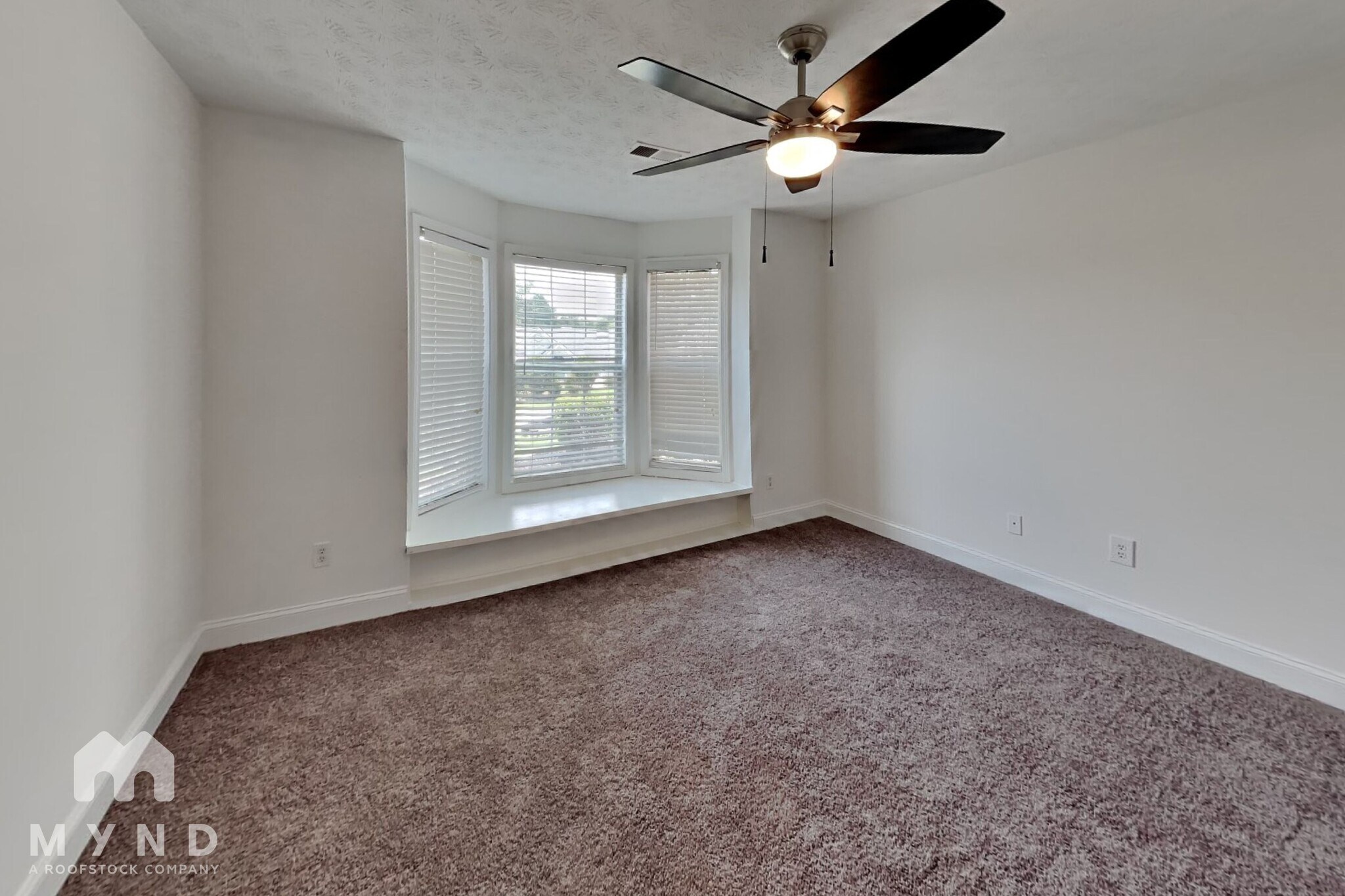 Building Photo - 3992 Moore Creek Dr