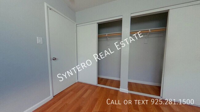 Building Photo - 4819 Clayton Rd