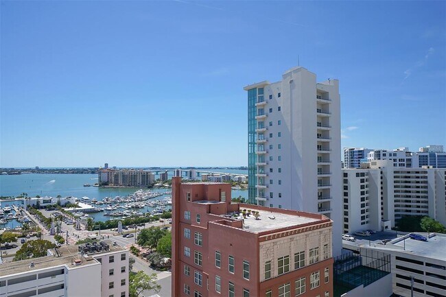 Building Photo - 101 S Gulfstream Ave