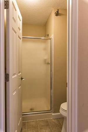 Building Photo - Gorgeous 2 Bed / 2 Bath Minnetonka Townhom...