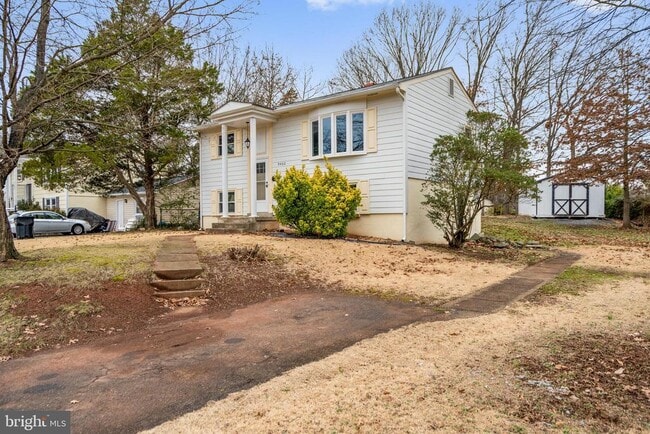 Building Photo - 9402 Blackstone Rd