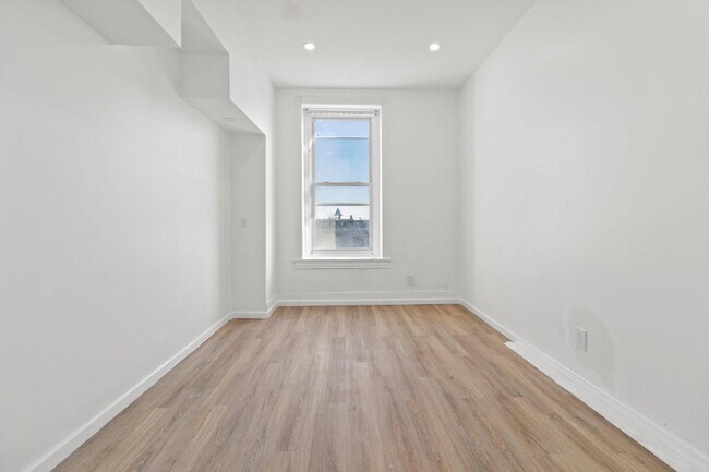 Building Photo - 1602 S Broad St