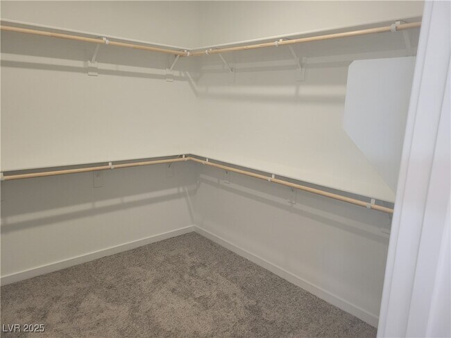 Building Photo - 187 Jaldena Ln