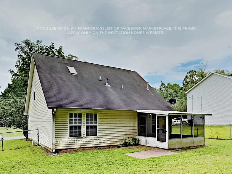 Building Photo - 7505 Stonehenge Way