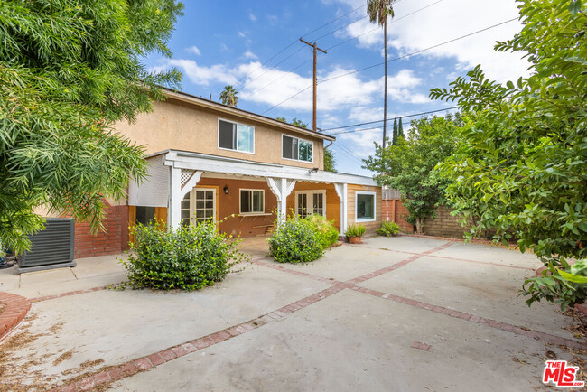 Building Photo - 7701 Comanche Ave