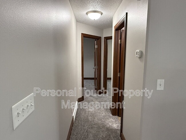 Building Photo - 3677 Polk St S