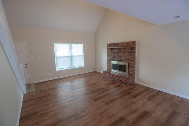 Building Photo - 1902 Mirtle Grove Ct