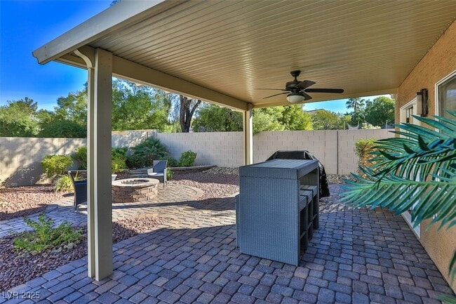 Building Photo - 3240 Peaceful Shadows Ct
