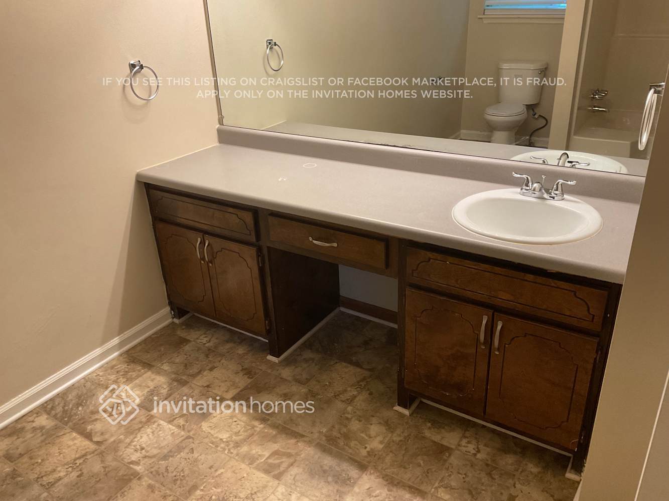 Building Photo - 160 Briarcliff Pl