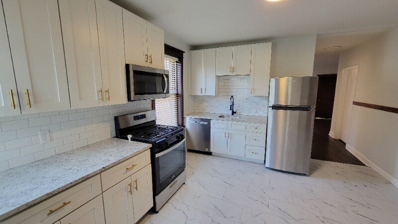 Building Photo - 5537 Holly Hills Ave