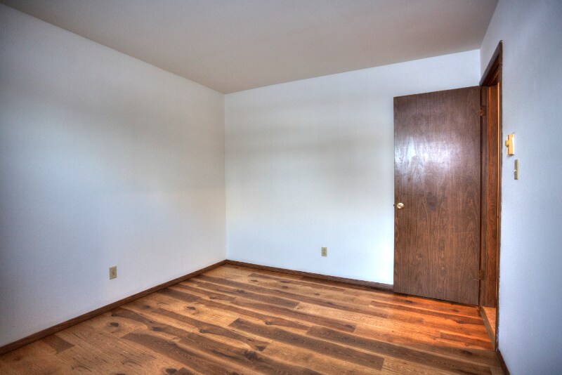 Building Photo - 421 S Suffolk St