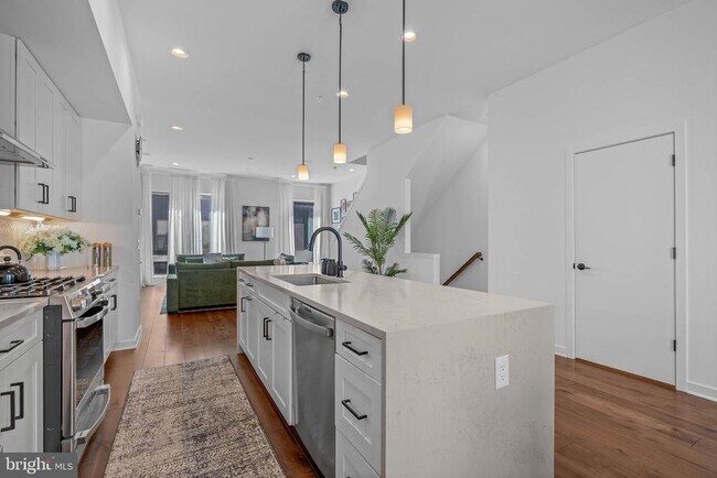 Building Photo - 3121 Sunrise Walk