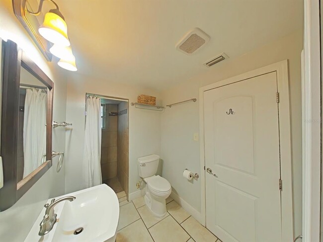 Building Photo - 1610 Williams Ave